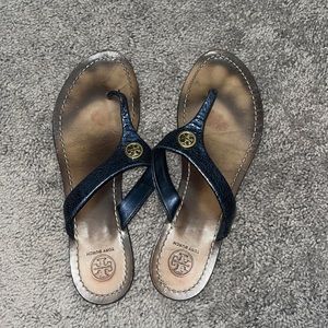 Navy thong Tory Burch sandals